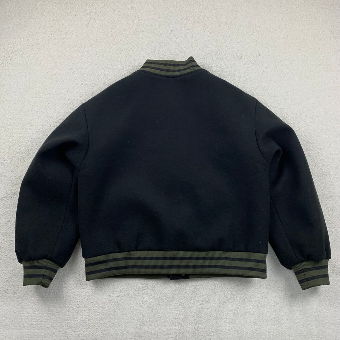 골라 더플 버튼 바시티 점퍼 블랙  상품이미지2