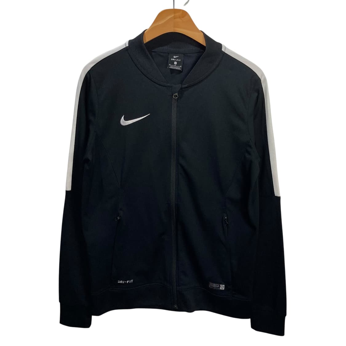 나이키 스우시 블랙 트랙탑 상품이미지2