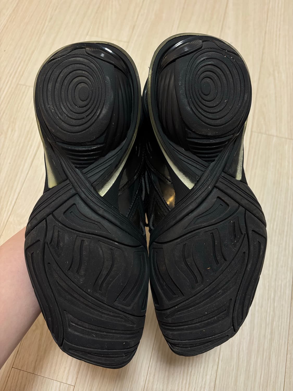 발렌시아가 타이렉스 40 상품이미지3