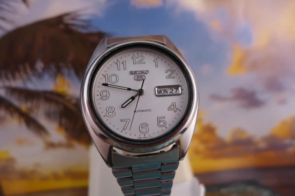 [정품] 세이코 클래식 크림 다이얼 야광 시계 (37MM) 상품이미지1