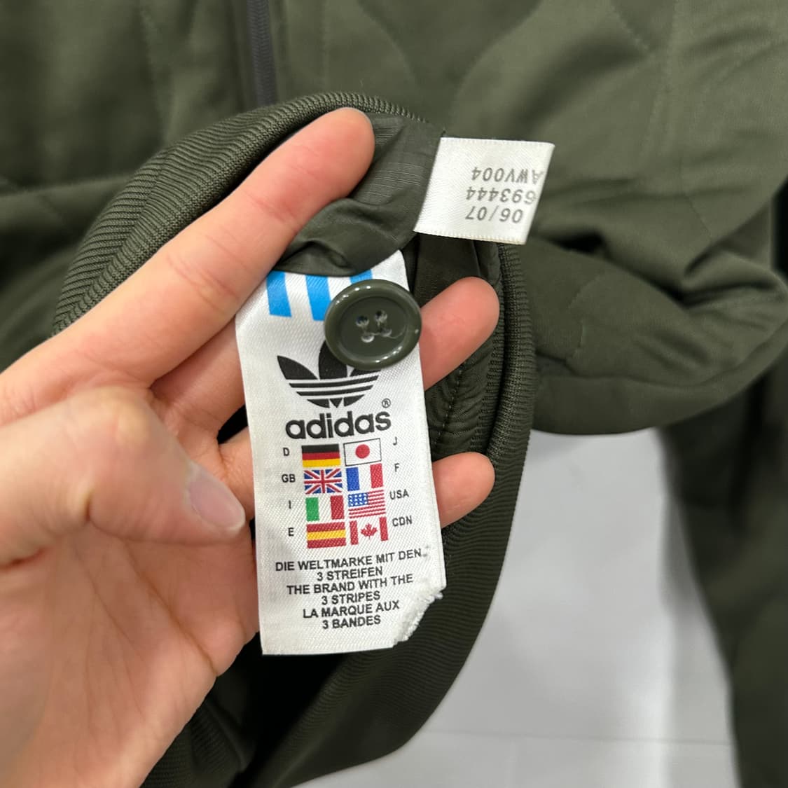 아디다스 패디드 퀄팅 트랙탑 상품이미지8