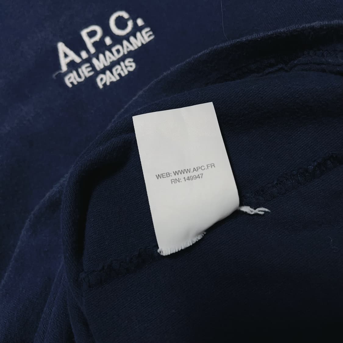 [정품] A.P.C. 네이비 반팔티 [ L ] 상품이미지6