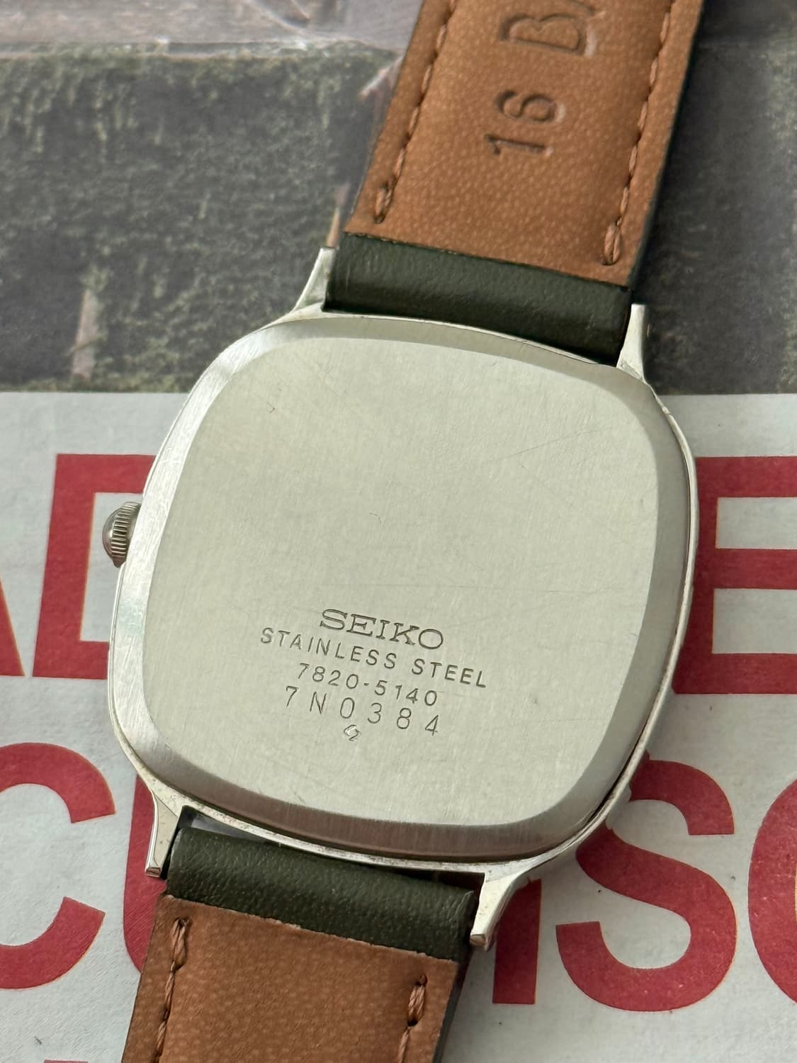 Seiko 세이코 샌드 피니시 다이얼 Square Quartz 상품이미지4