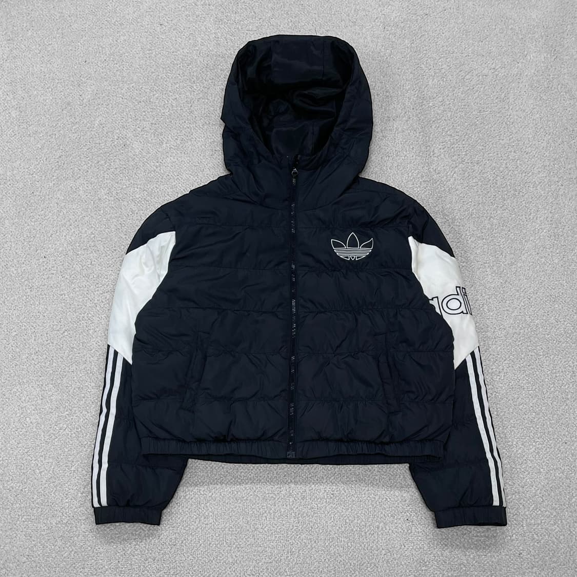 아디다스 오리지널 크롭 푸퍼 후드 패딩 상품이미지1