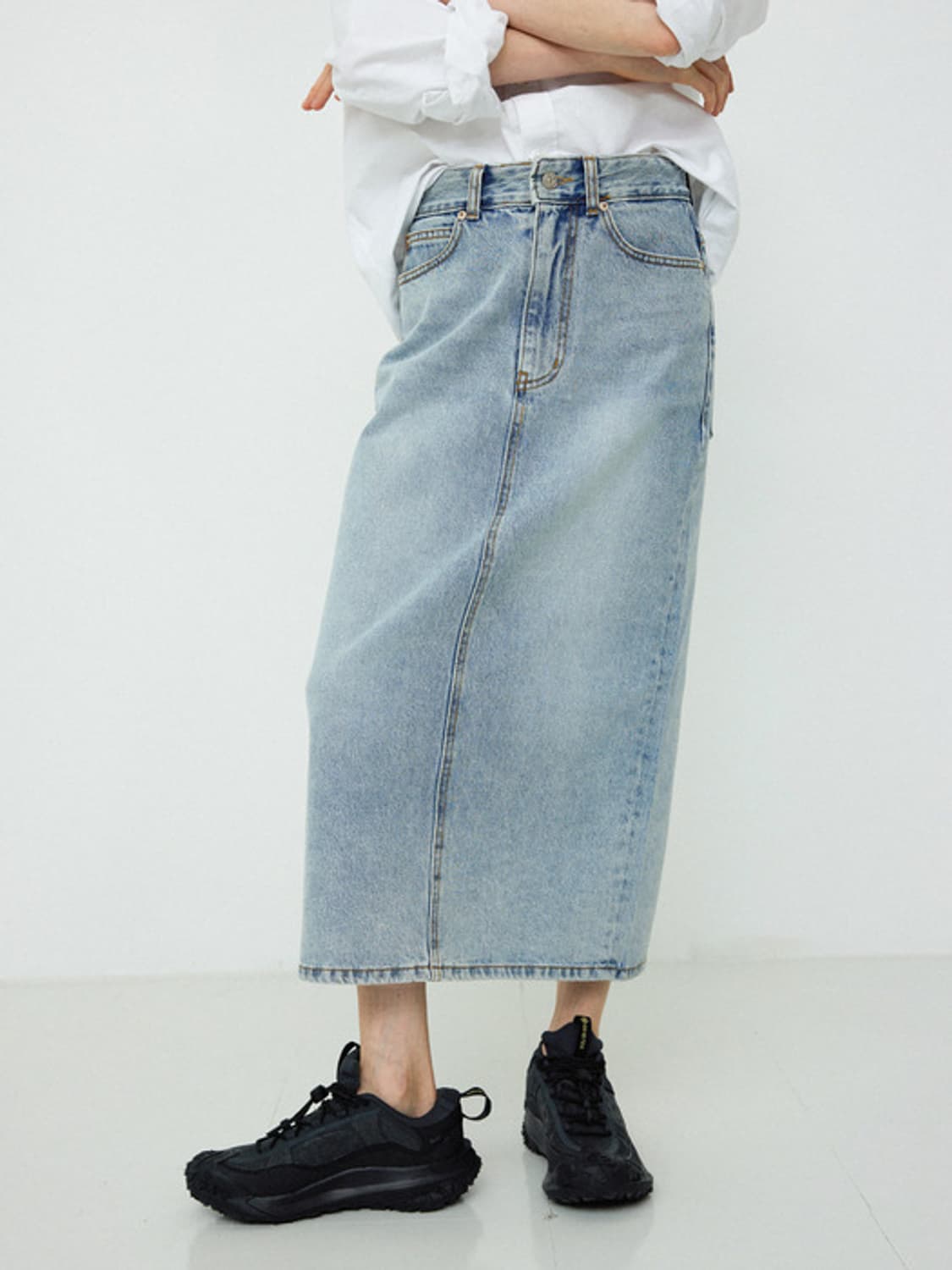 로우 데님 롱 스커트 라이트 블루 상품이미지1