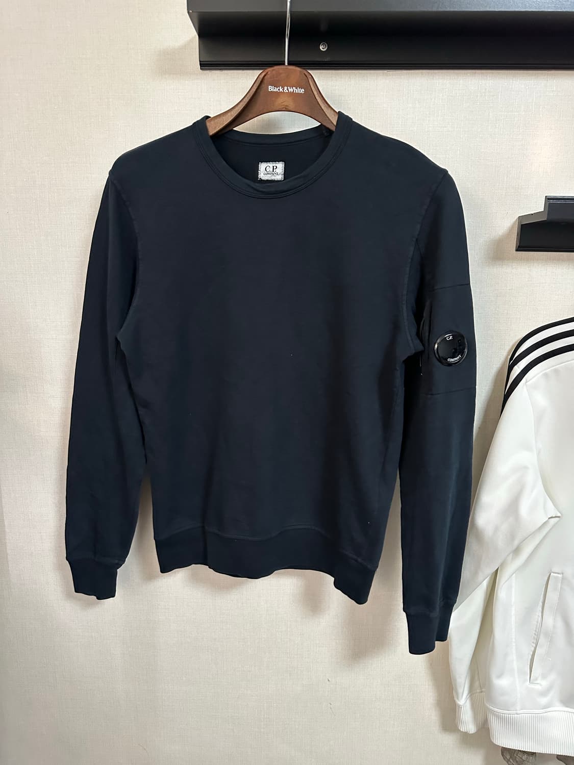 씨피컴퍼니 맨투맨 xs(90-95) 상품이미지1