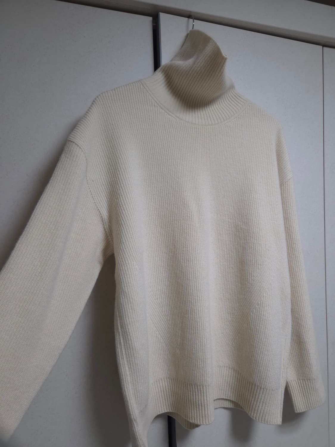 한섬 타임 TIME 옴므 목폴라 니트 상품이미지2