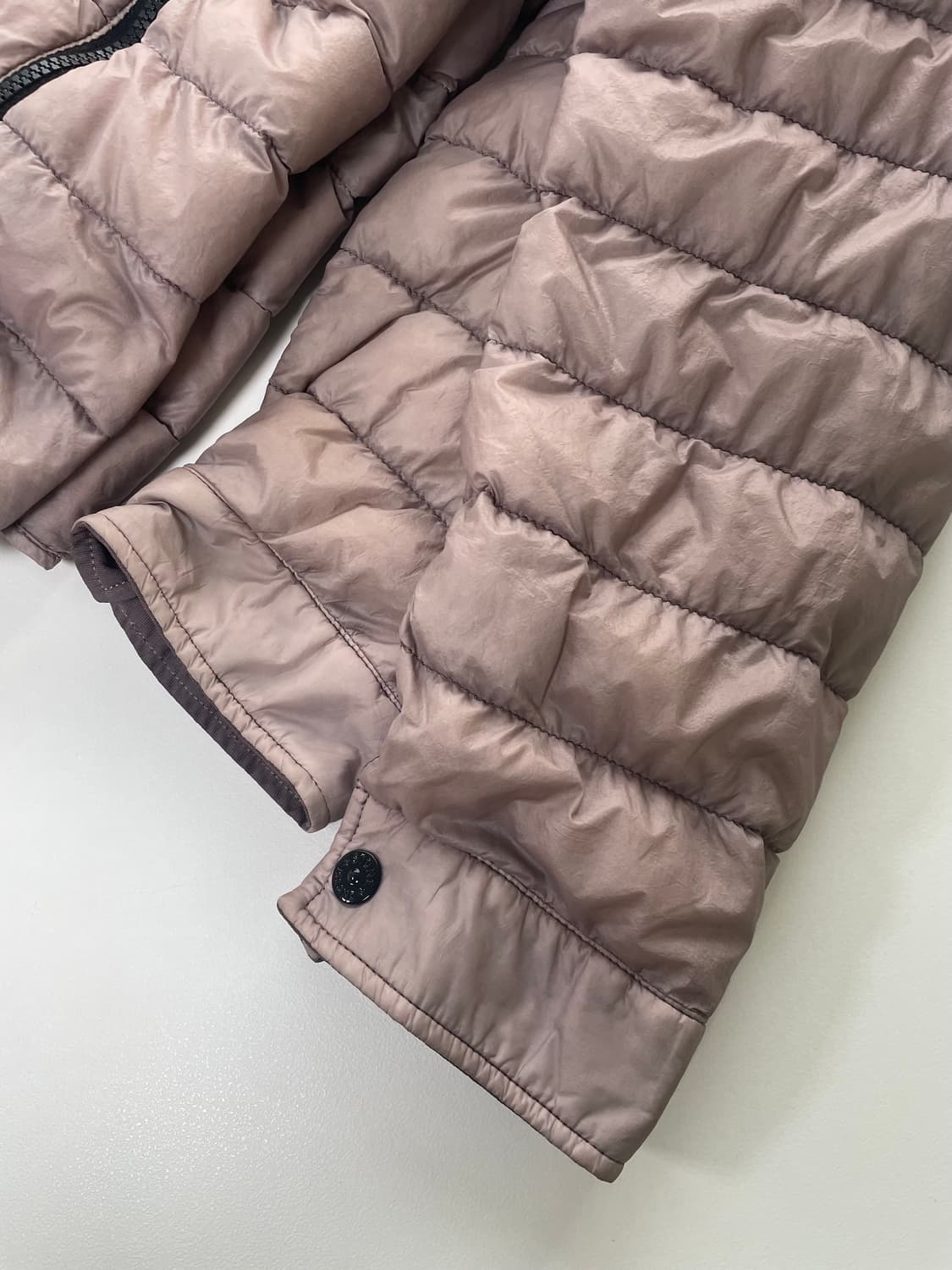 [L] 스톤 아일랜드 마이크로 얀 경량 패딩 상품이미지7