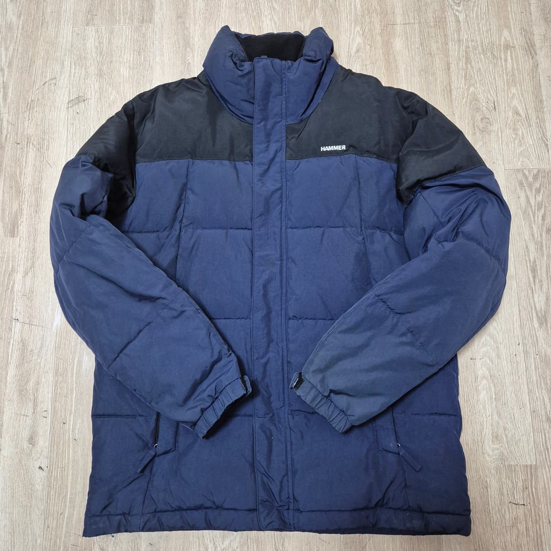 해머 자수로고 다운 패딩 점퍼 상품이미지1