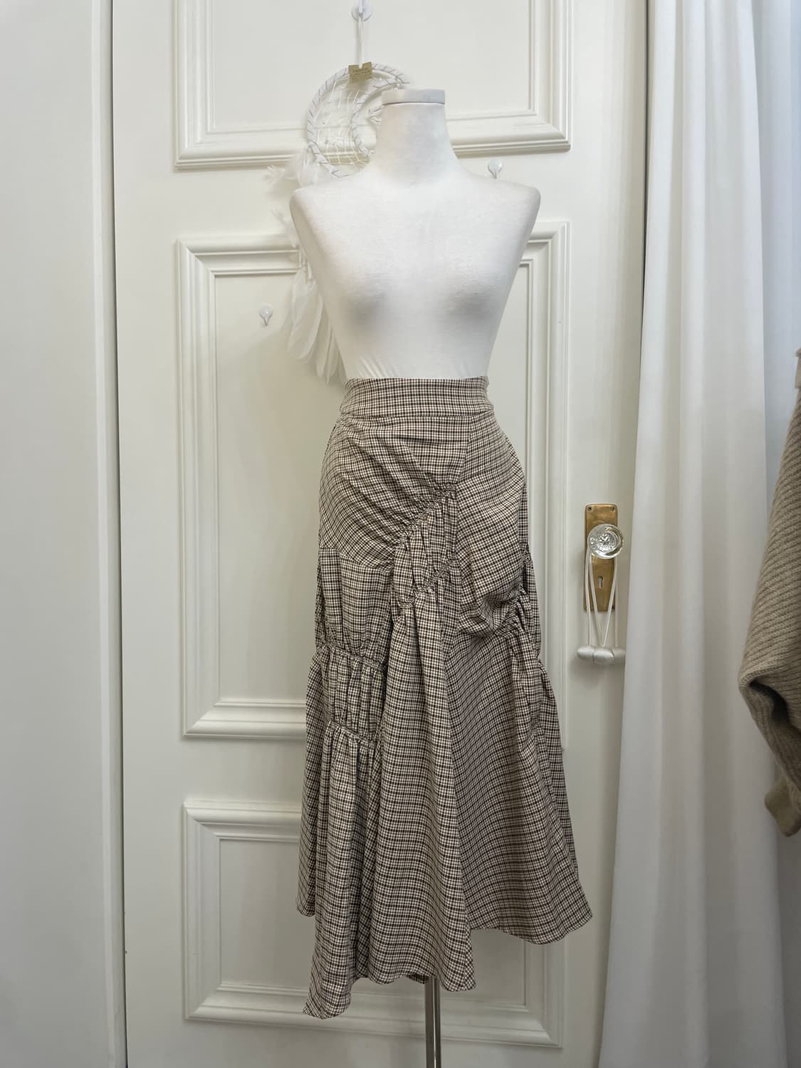 brown check shirring point banding long 상품이미지1