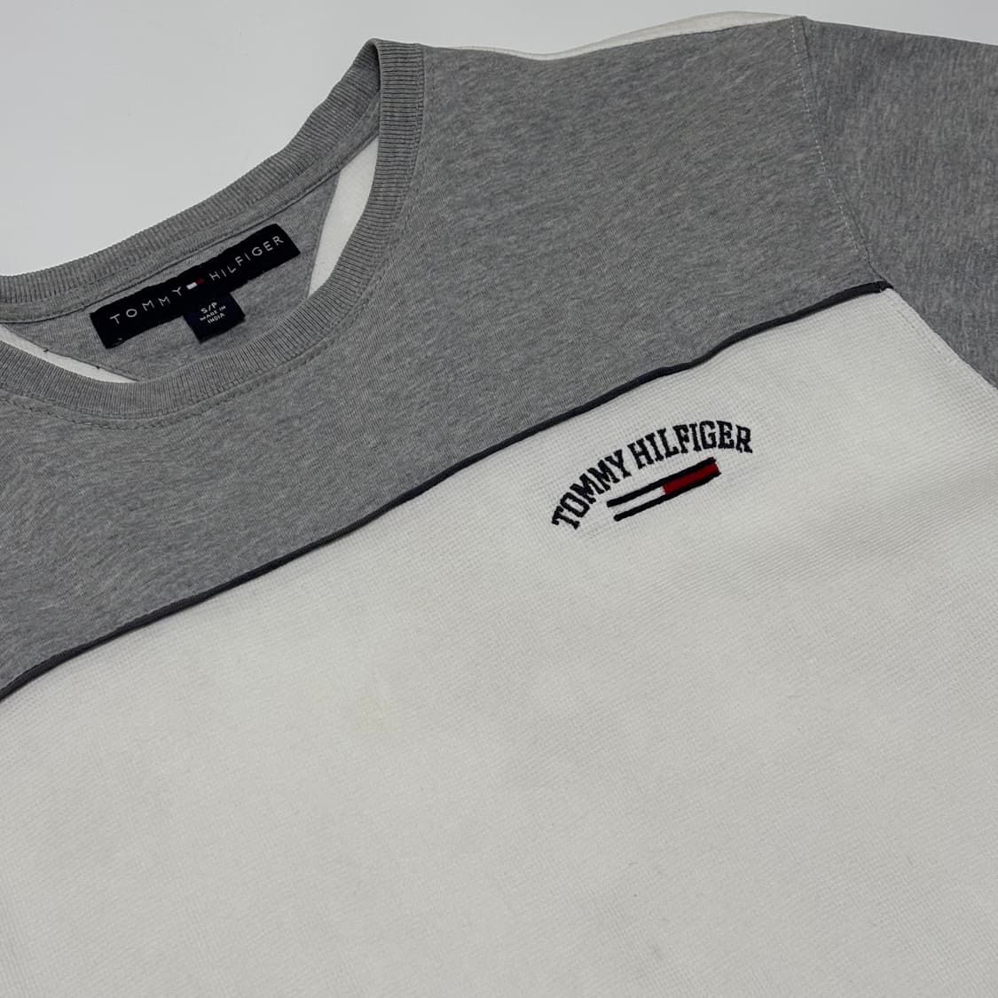 타미힐피거 자수 로고 배색 티셔츠 상품이미지2