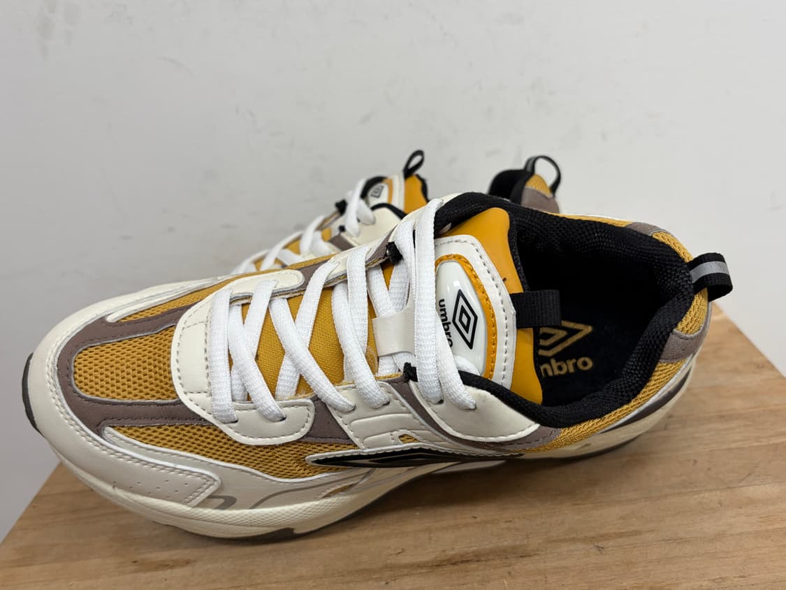 엄브로 여성 운동화 240 상품이미지8