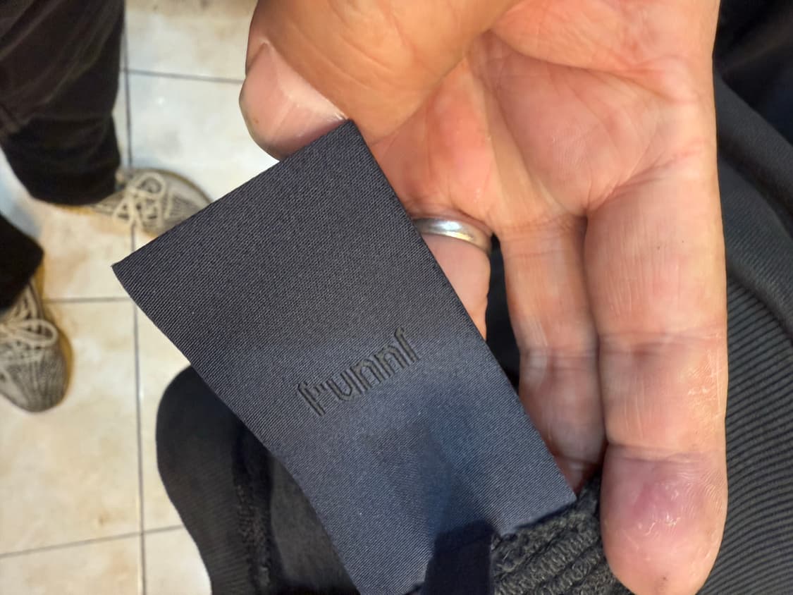 95-100/24fw 정품 준지 후드티 팝니다 상품이미지5