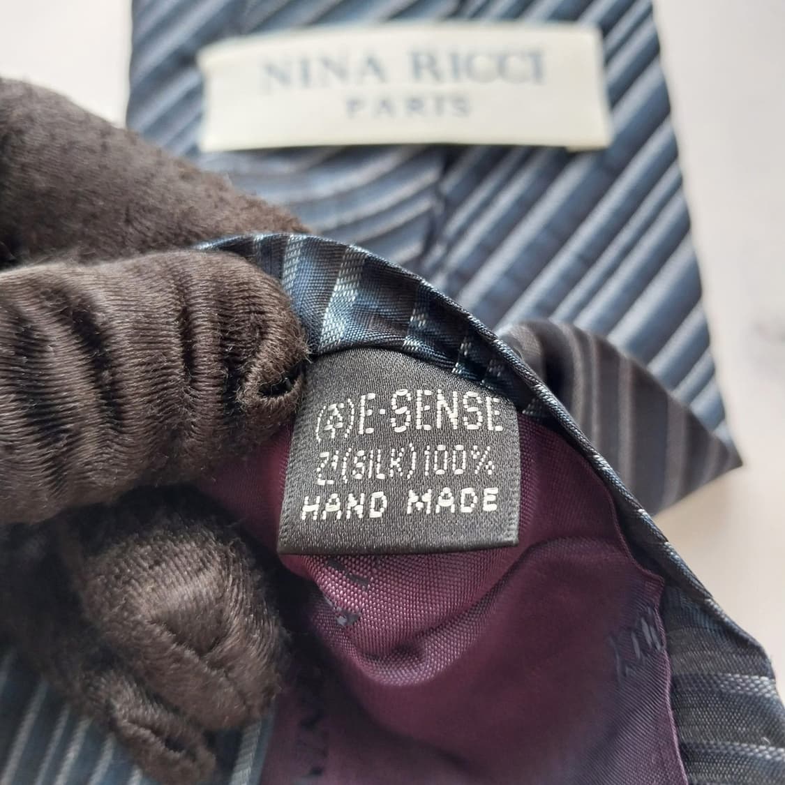 니나리치 실크 네이비 스트라이프 넥타이 9.5cm A+등급 K2382
 상품이미지9