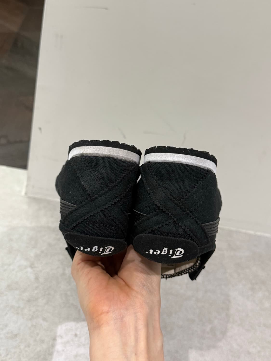 오니츠카타이거 슬립온 250 상품이미지6