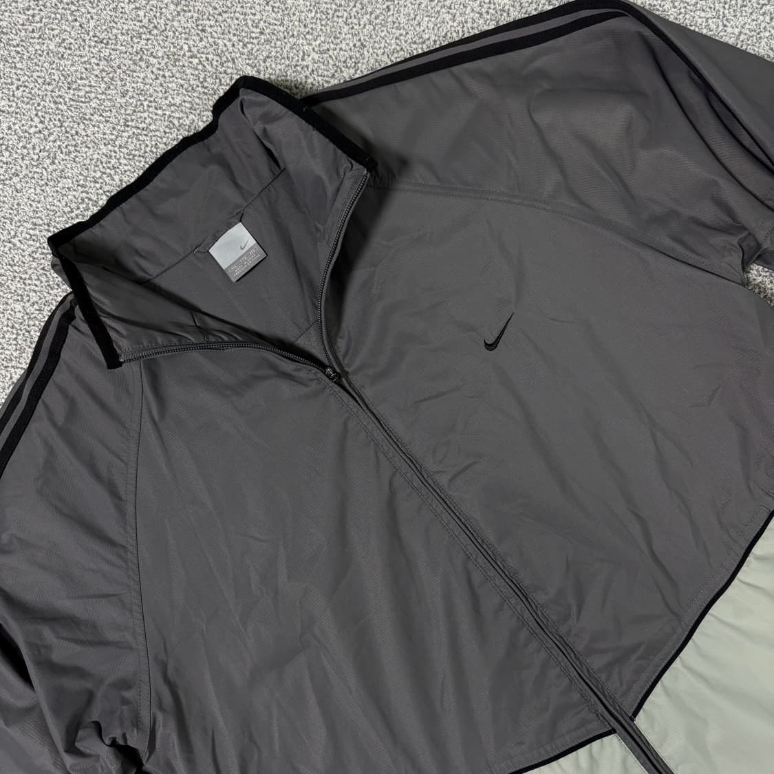 나이키 바람막이 2XL 상품이미지3