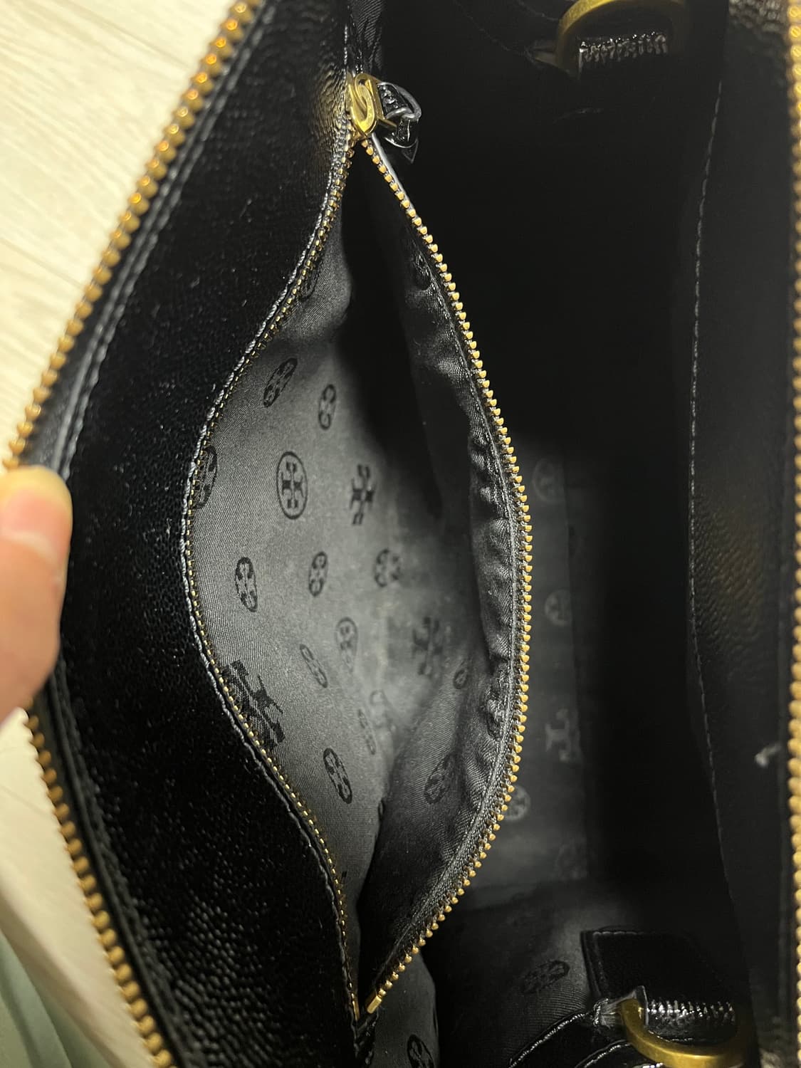 토리버치 카우스킨 여성 핸드백 (텍포함) 상품이미지5