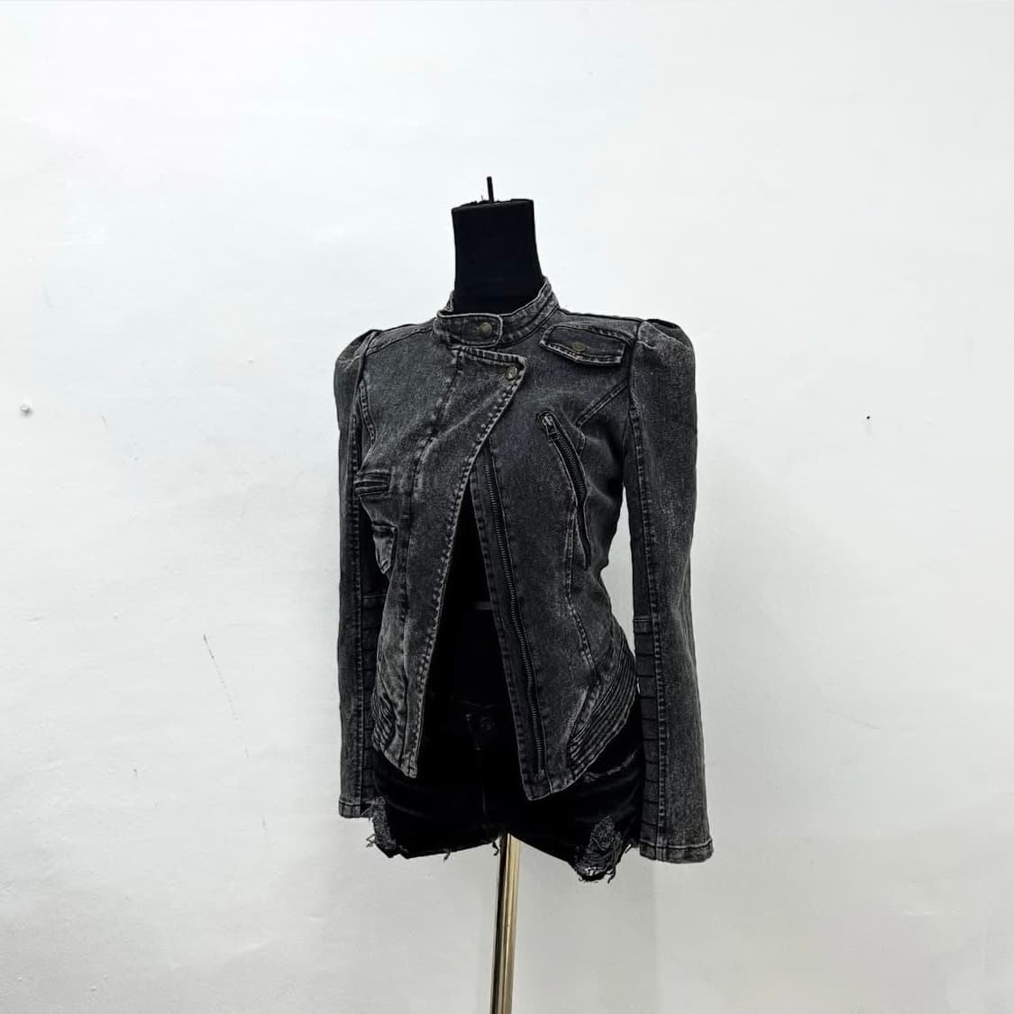 Stone washing denim jacket 상품이미지1