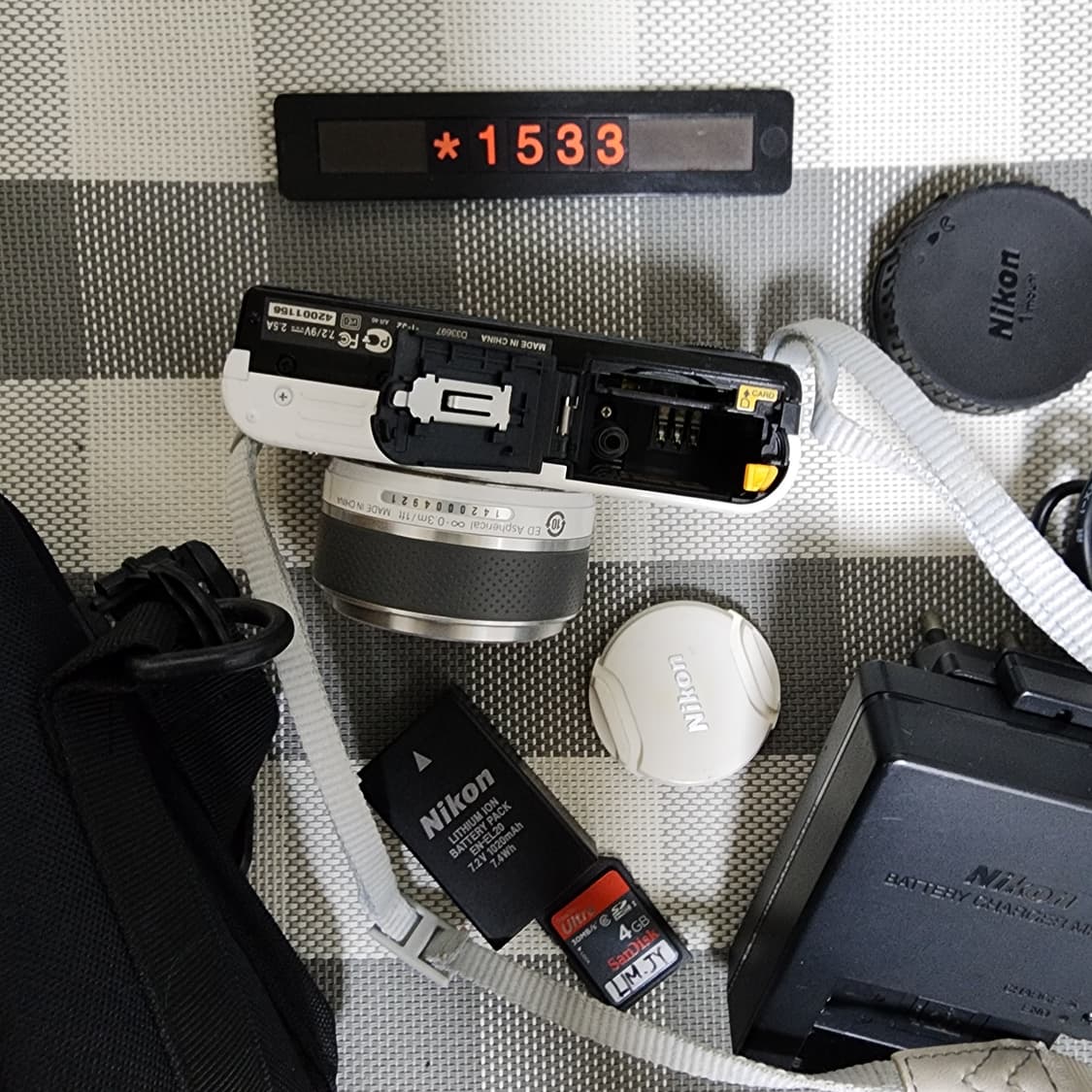 니콘 1 J2 화이트바디 디지털카메라 11-27.5미리 줌렌즈 상품이미지6