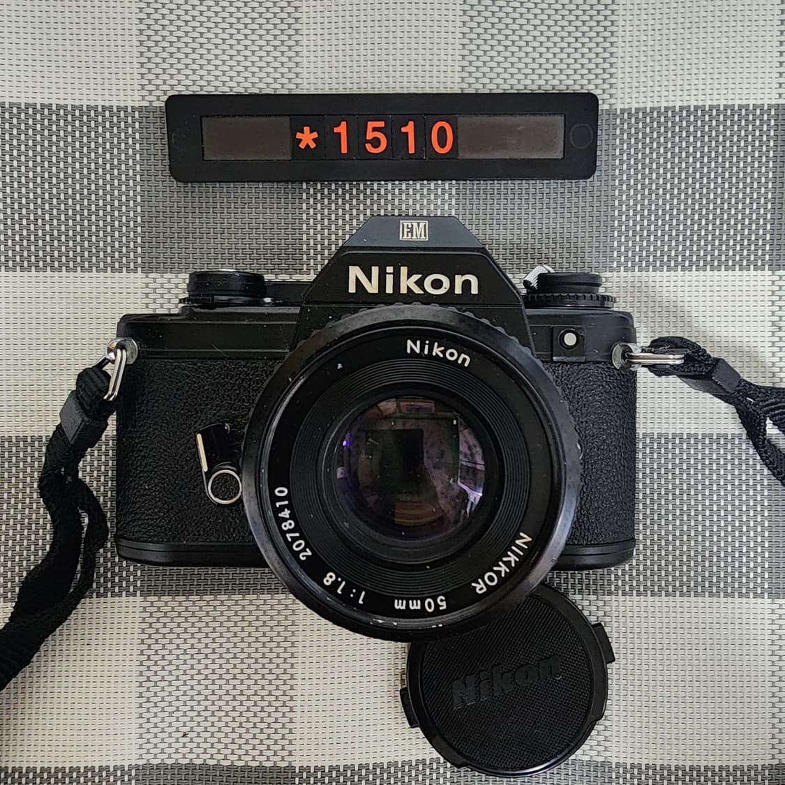 니콘 EM 필름카메라 1.8 단렌즈 블랙바디 상품이미지1