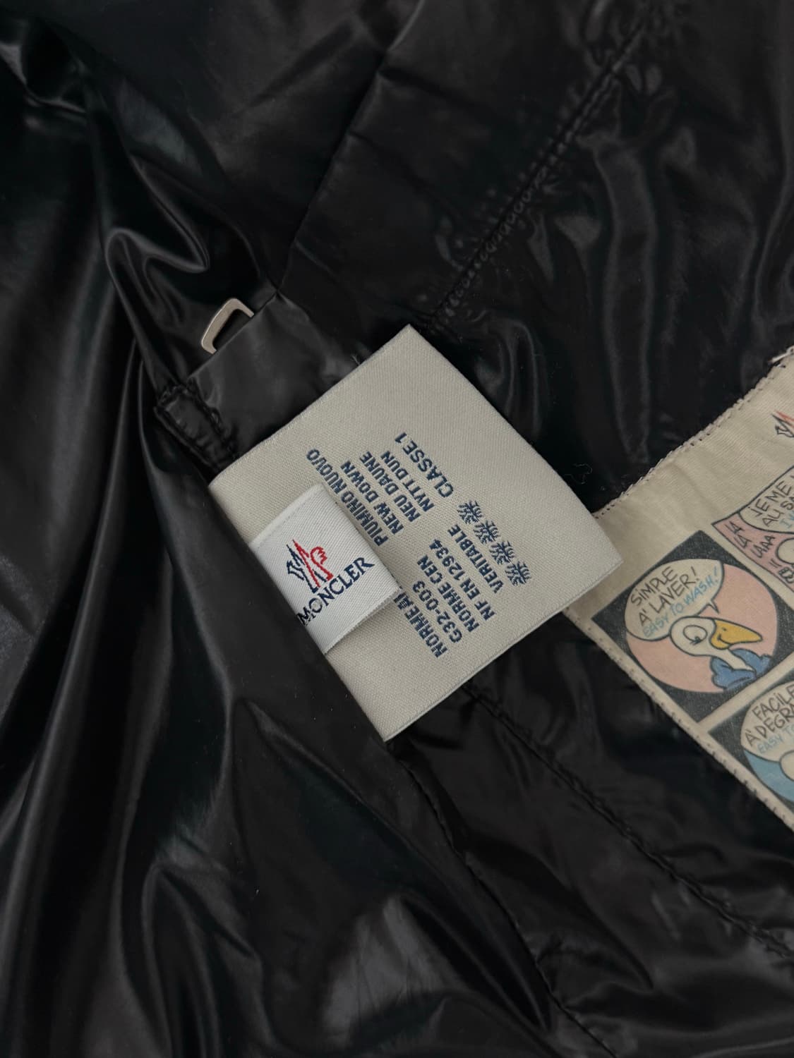 정품) 몽클레어 여성 빅와펜 유광패딩 사이즈 2 상품이미지4