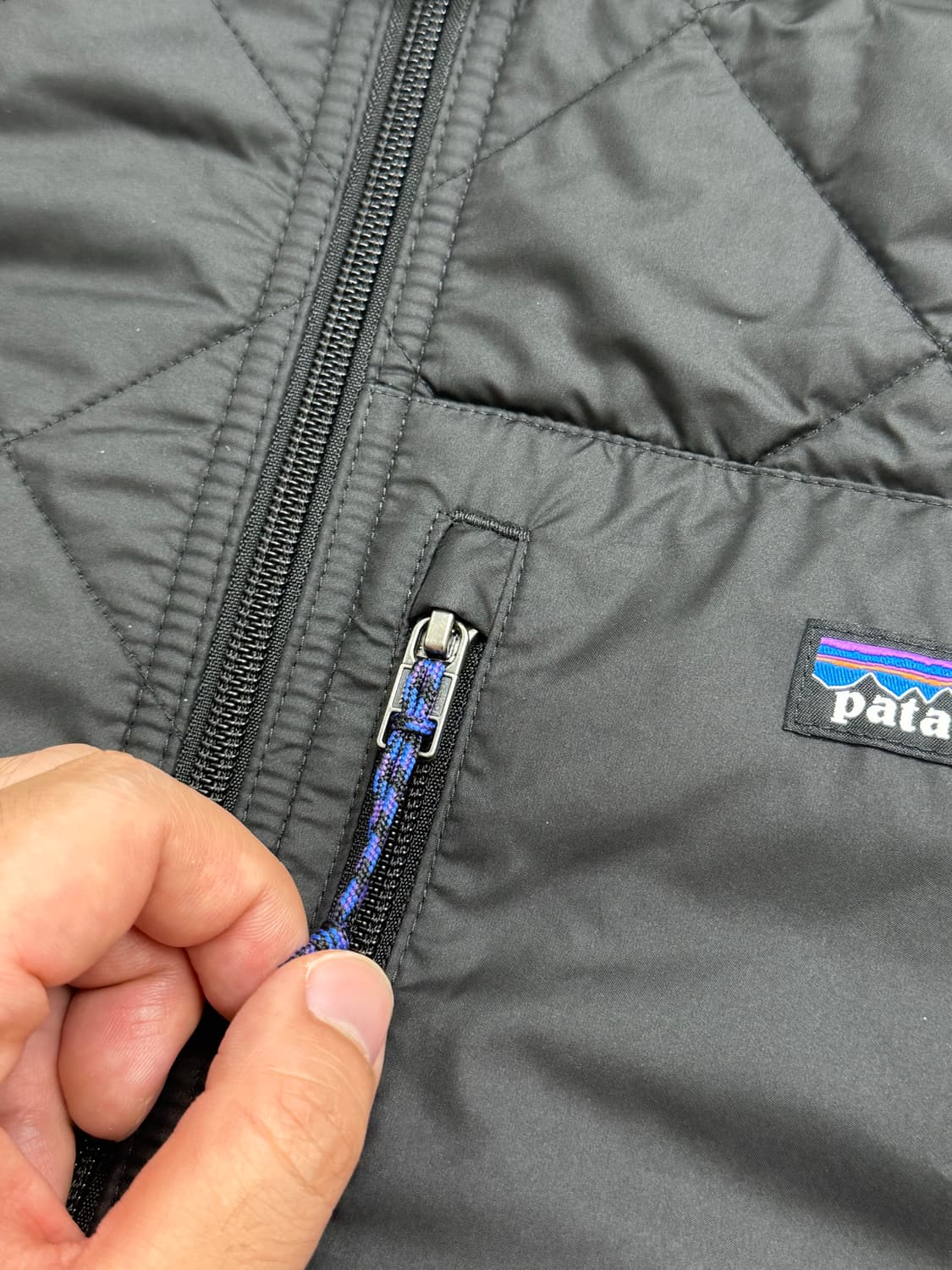 파타고니아 경량패딩 퀼티드 보머 후드 XL 상품이미지3