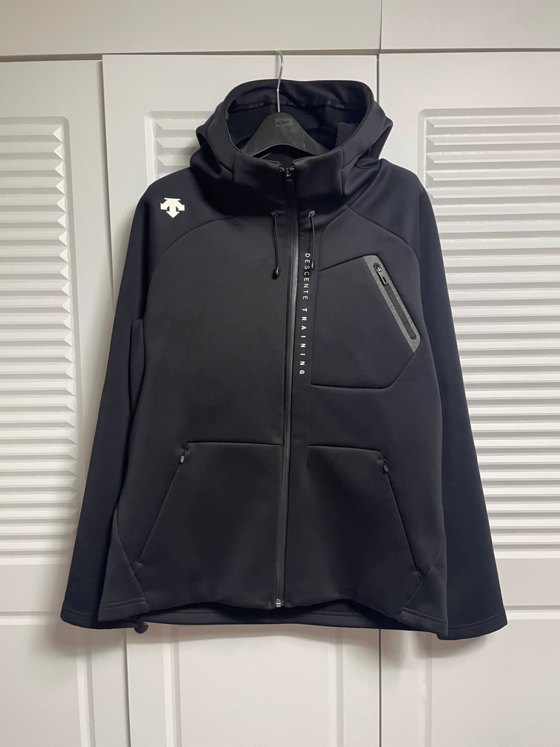 데상트 플리스 자켓 상품이미지1