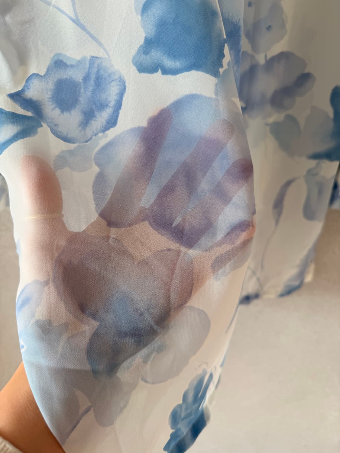 일본제 시스루 꽃무늬 긴팔 블라우스 블루 화이트 상품이미지5