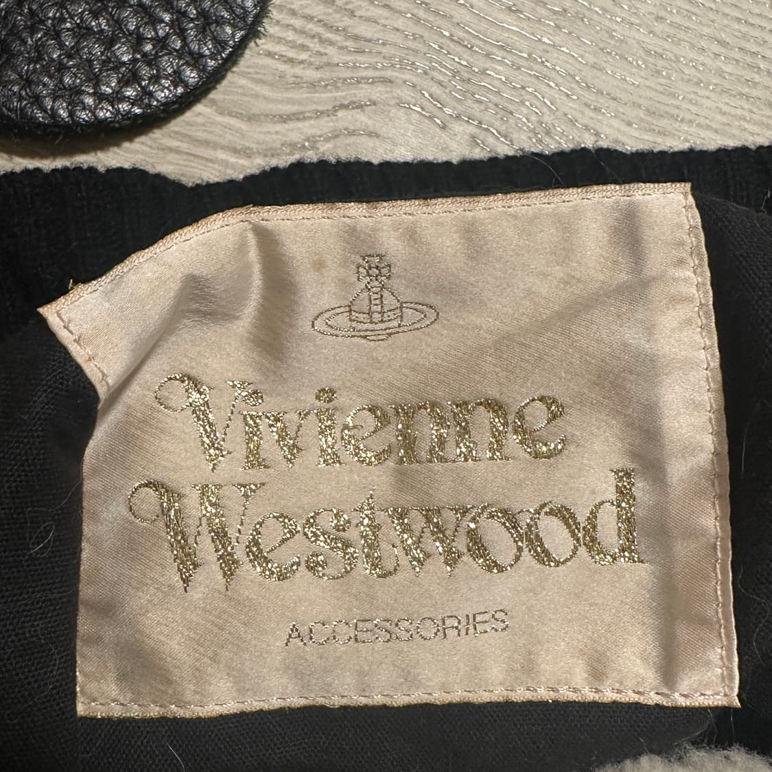 비비안웨스트우드 스컬베어 니트 백 상품이미지6