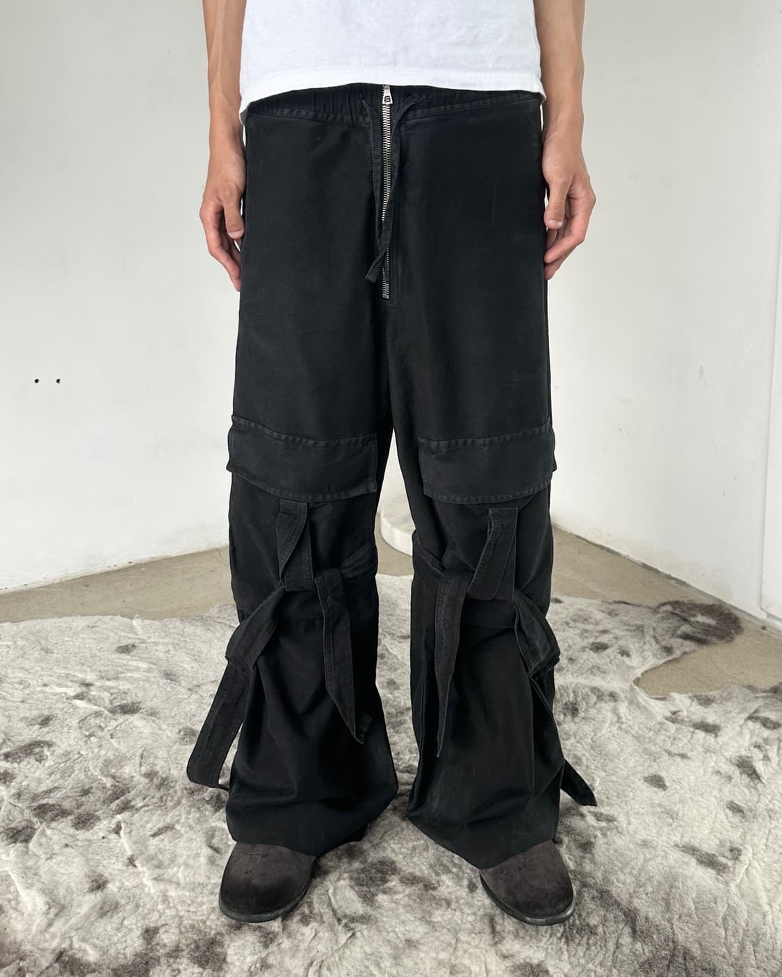 드리스 반 노튼 와이드 스트랩 카고 팬츠 상품이미지1