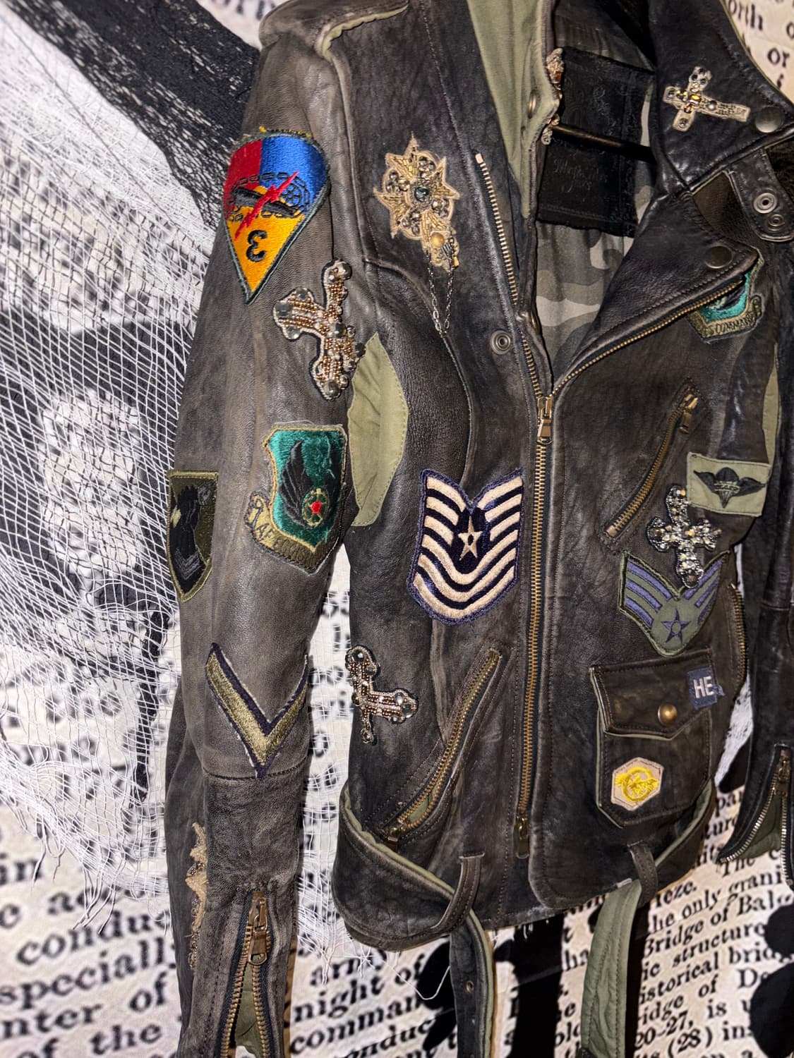 Crystal Embellished Leather Jacket 상품이미지3