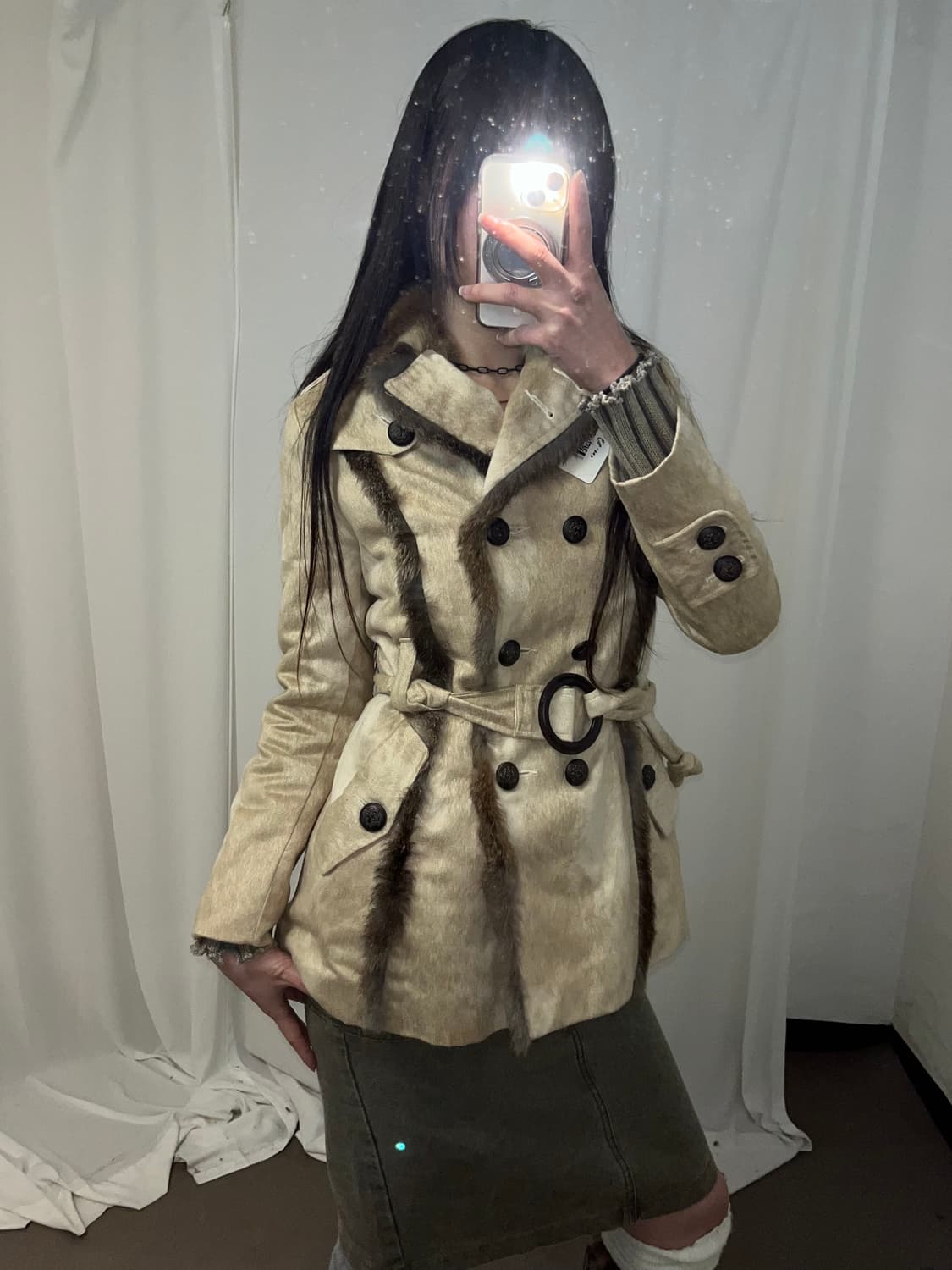 베이지 래빗퍼 트리밍 코트 상품이미지3