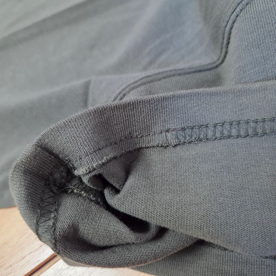 L 나이키 acg 프린팅 반팔티 자수로고 카키 144 상품이미지6