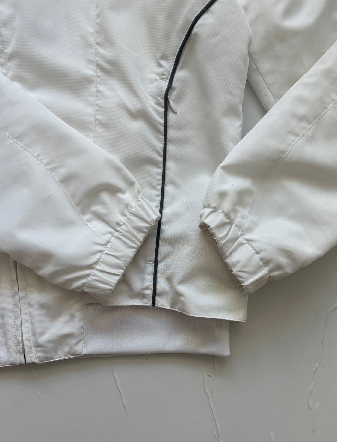 엄브로 화이트 바람막이 상품이미지4