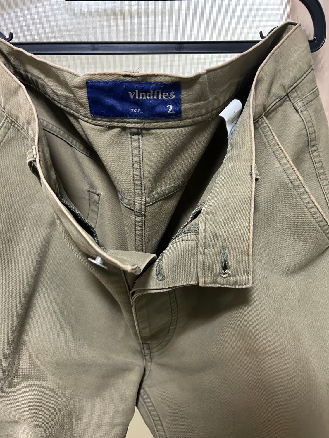 [2] vlindfiles 브러시드 치노 올리브 색상 상품이미지2