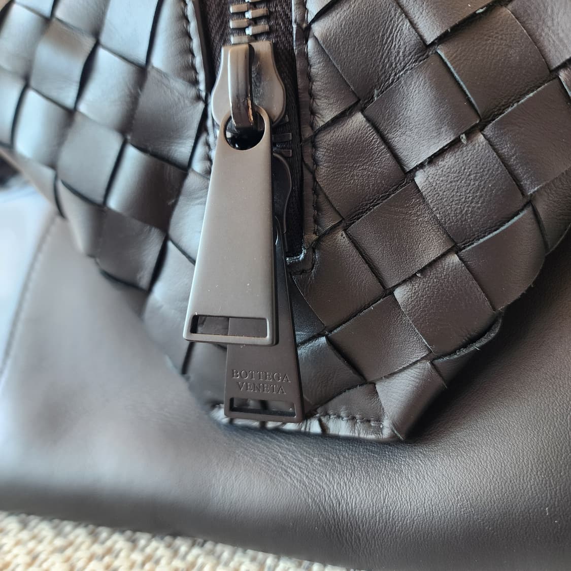 초민트급 보테가베네타 599652 인트레치아토 토트 더플 보스턴백 상품이미지6