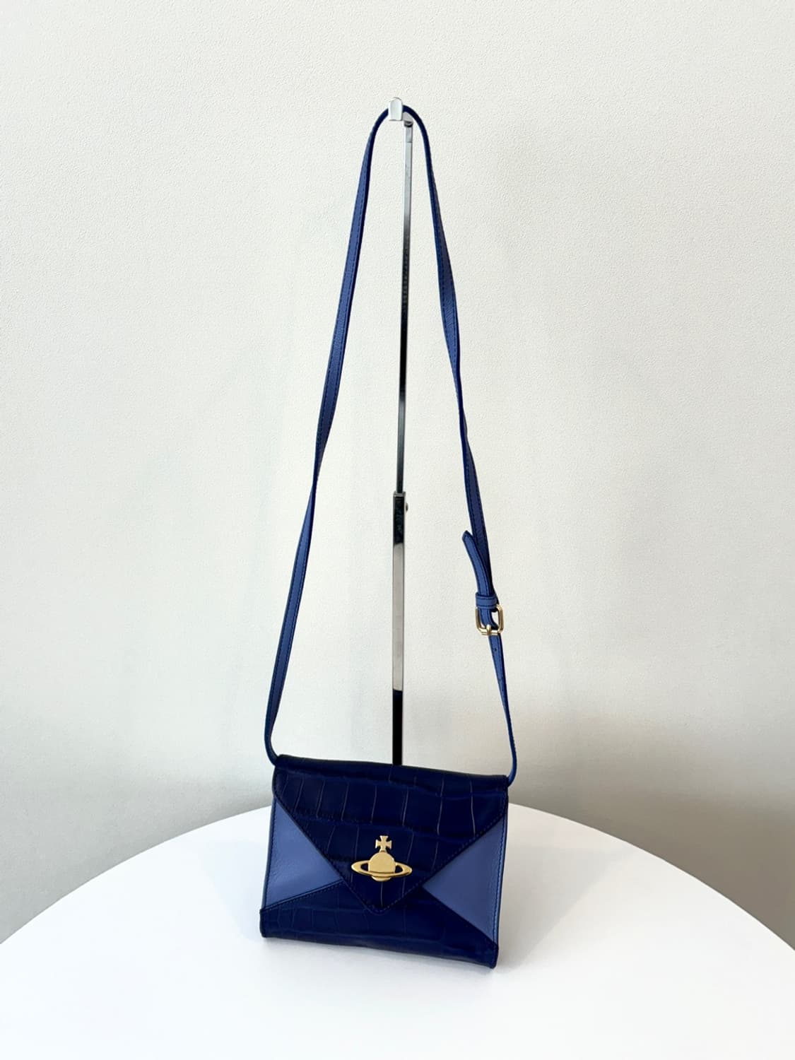 비비안웨스트우드 ORB 미니 크로스백 상품이미지3