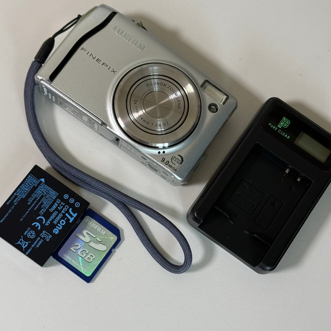 후지필름 파인픽스 F47 빈티지 디카 디지털카메라 실버 상품이미지1