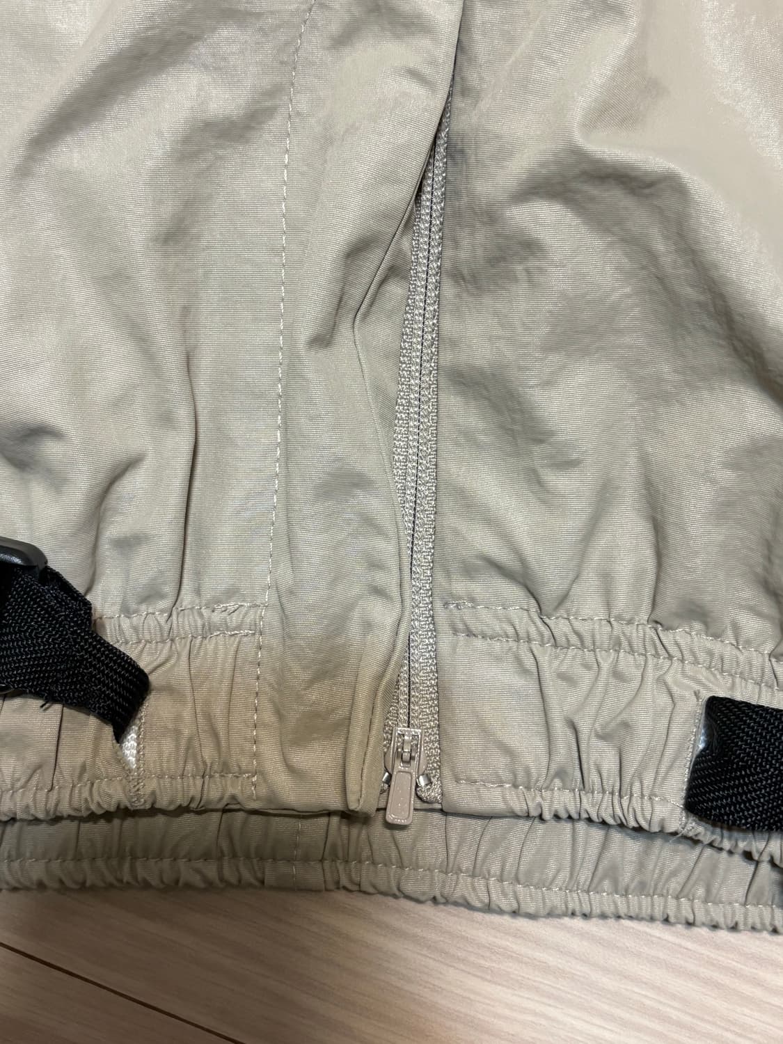 원더비지터 Nylon Zipper mini skirt [Beige] 상품이미지5