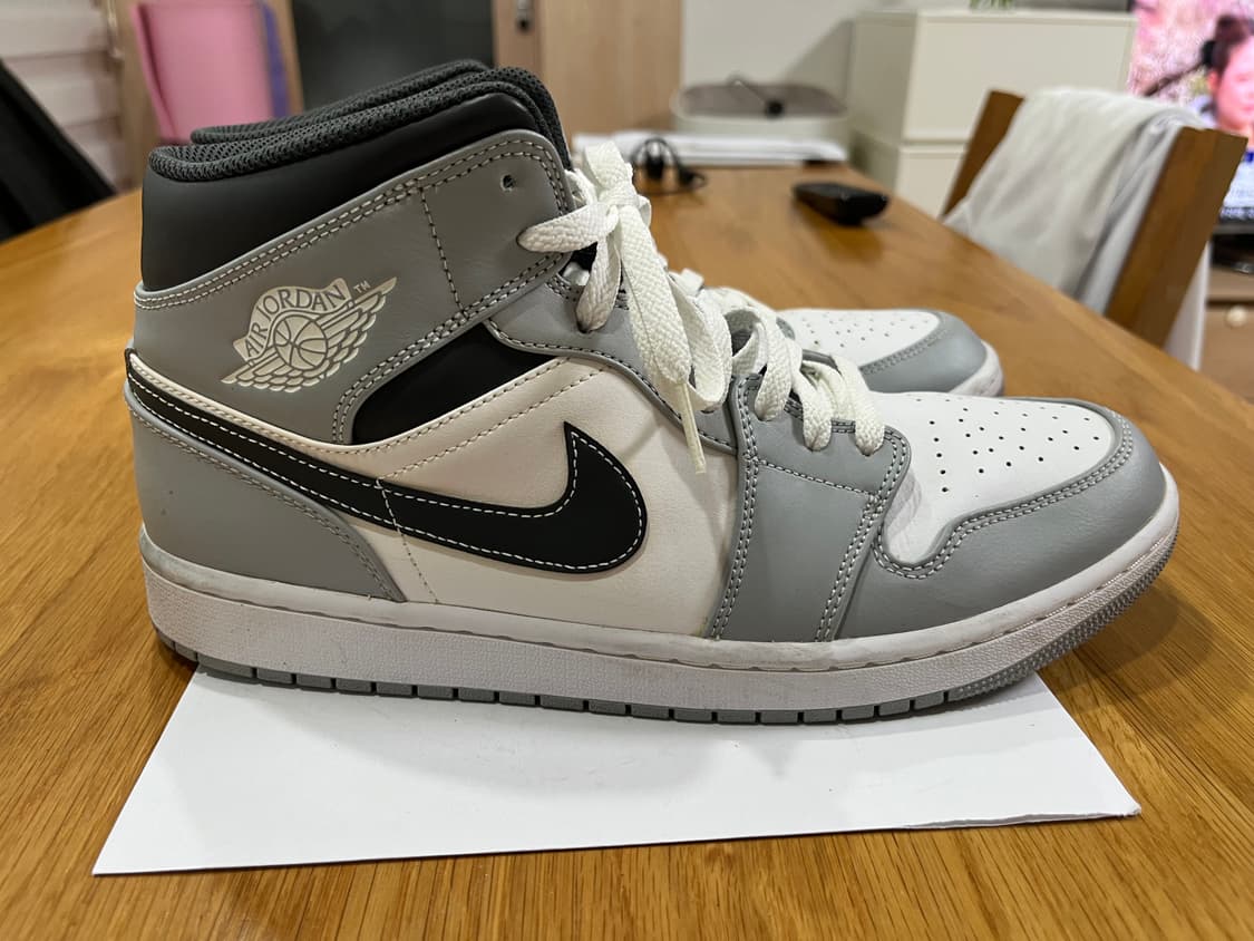 나이키 에어 조던 1 미드 그레이/화이트 Size 285 상품이미지2