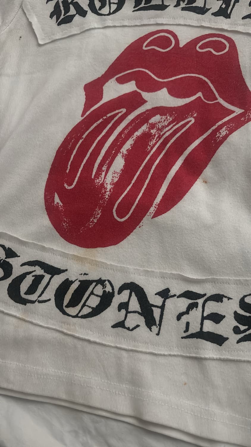 Rolling Stones 롤링스톤즈 레터링 빅로고 반팔티 상품이미지3