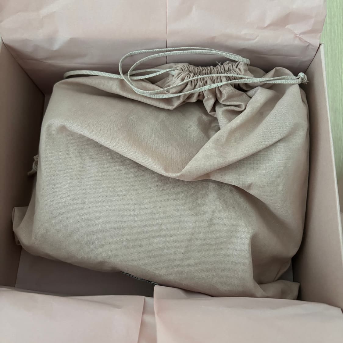 미우미우 나파 가죽 미니백(새상품) 상품이미지3