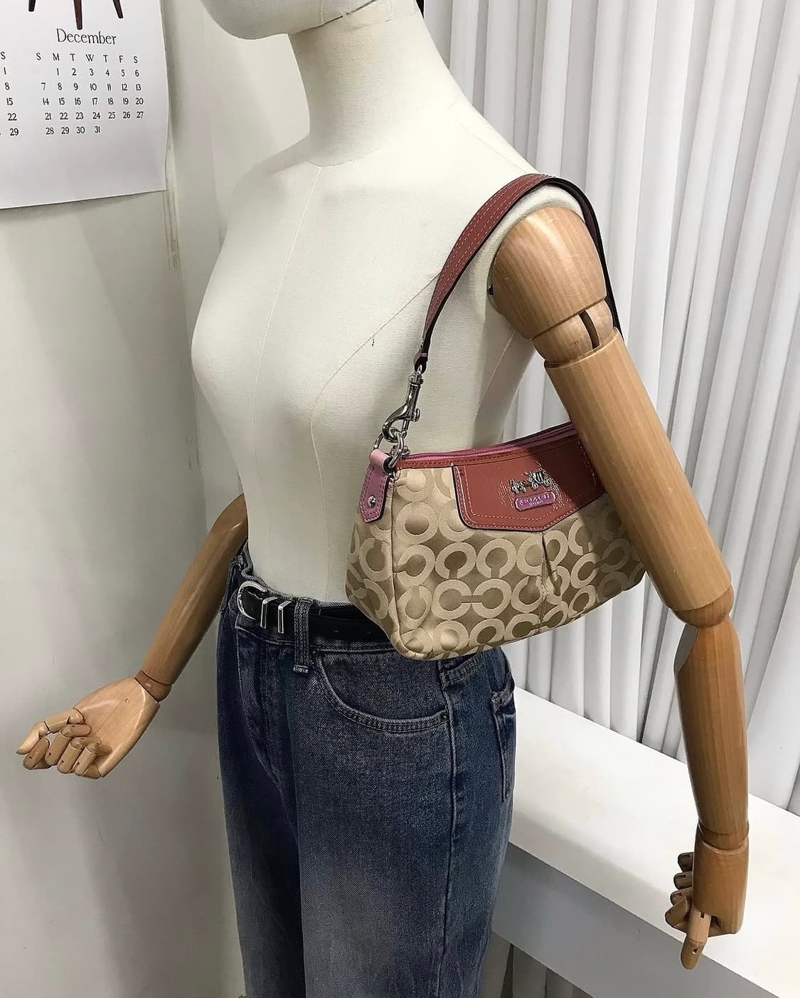 코치 미니 숄더백 상품이미지10