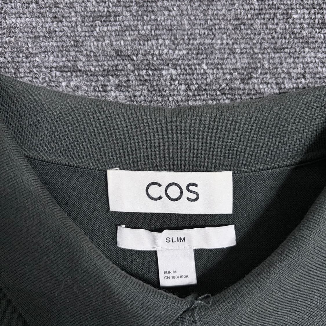COS 슬림 실크 반팔 카라 니트 상품이미지3