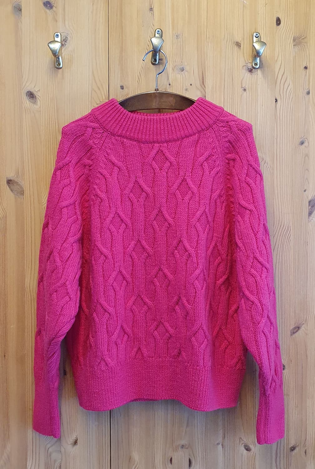 66.COS 반터틀 크롭니트 상품이미지1