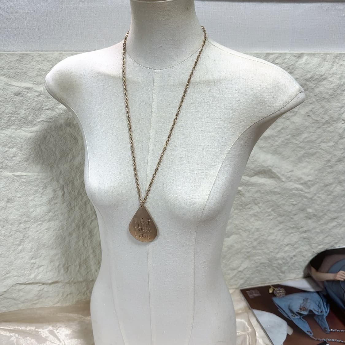 빈티지 중세 마테 the best is yet to come 목걸이 상품이미지1