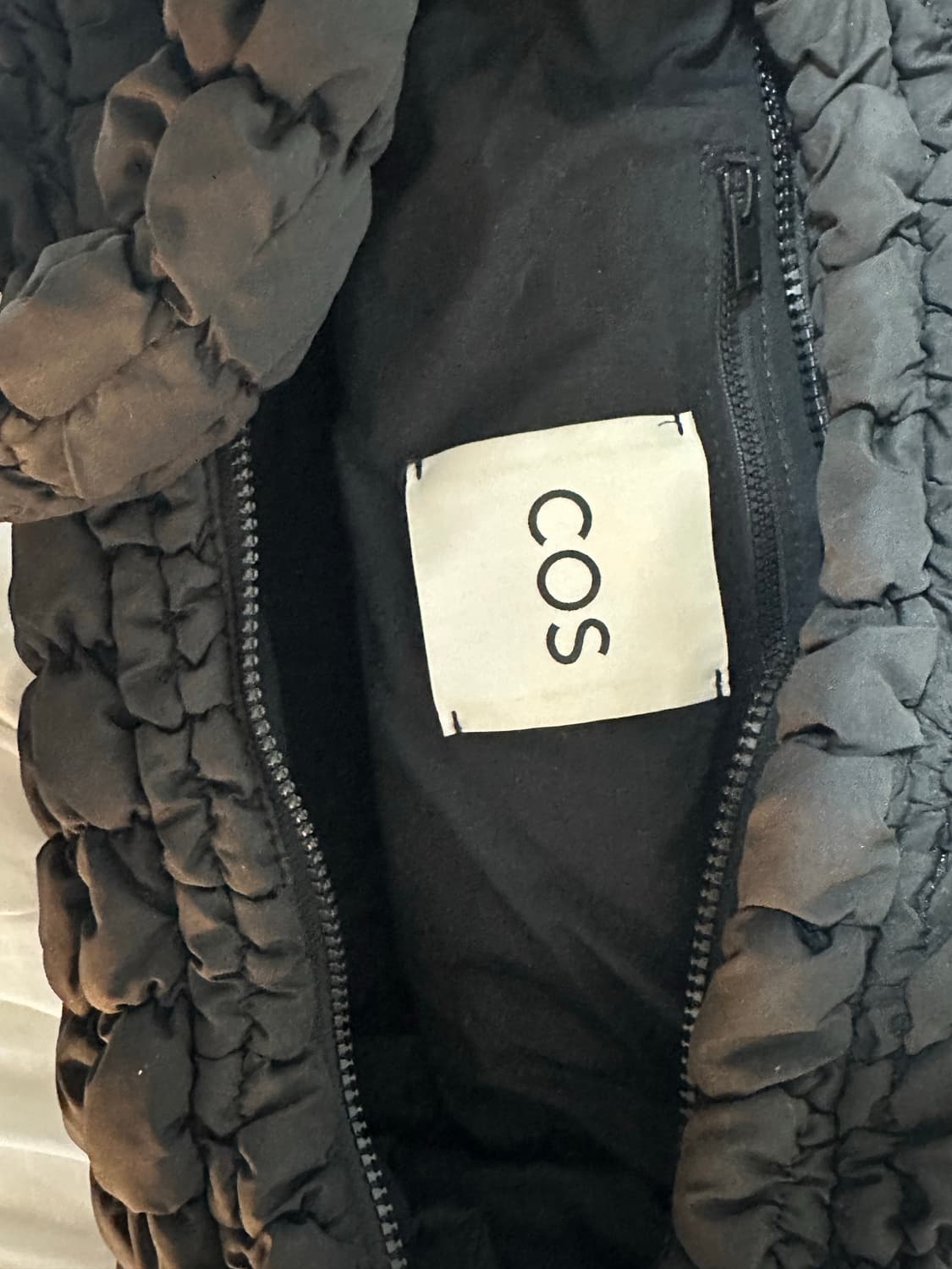 코스 구름백 블랙 상품이미지3