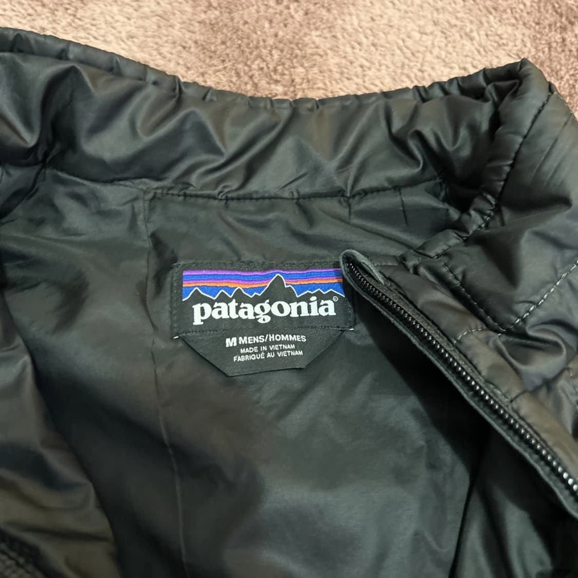 파타고니아 나노 푸퍼 자켓 블랙 상품이미지3