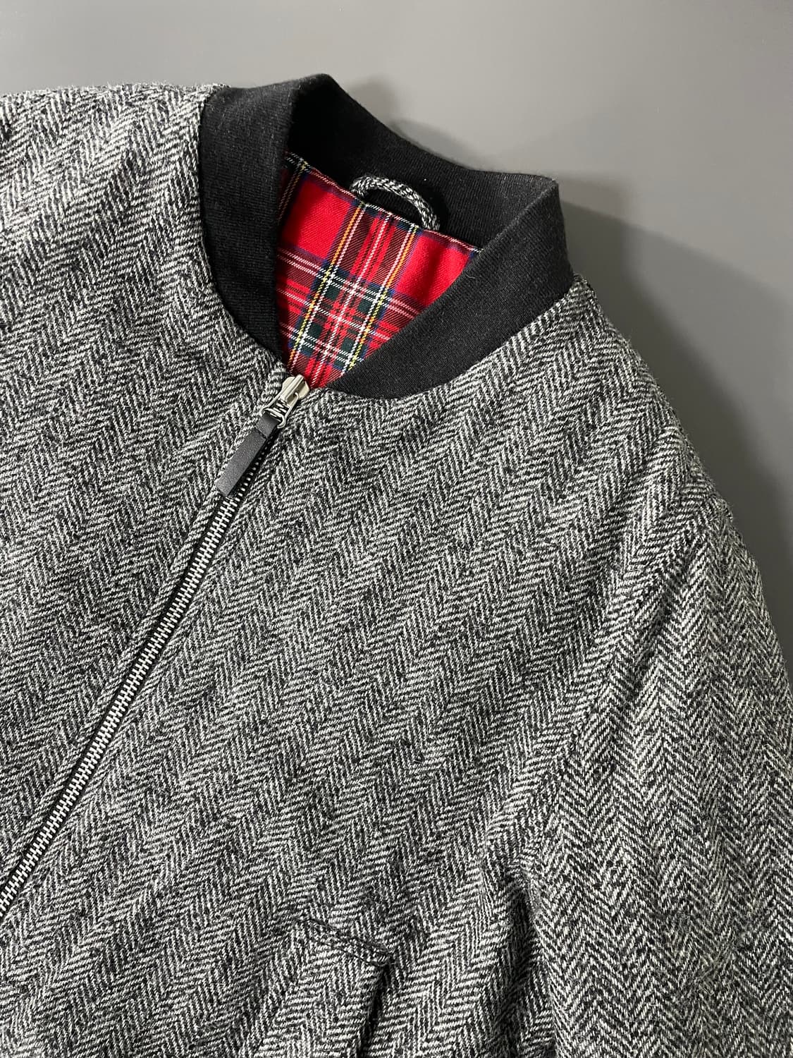 [L] 아미 AMI 헤링본 봄버 자켓 상품이미지3