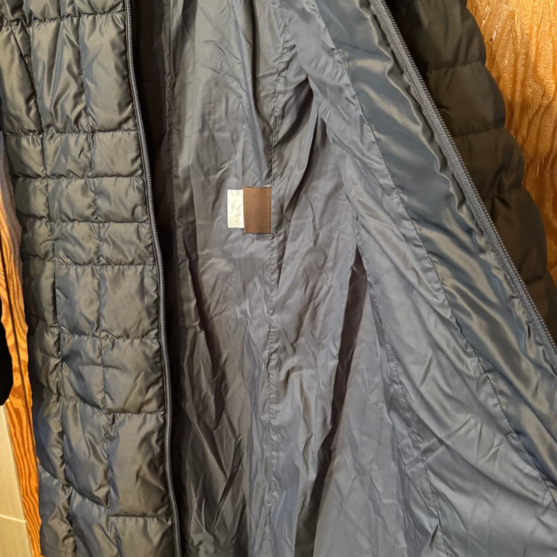 감정서 포함) 몽클레어 패딩 판매 합니다. 상품이미지4